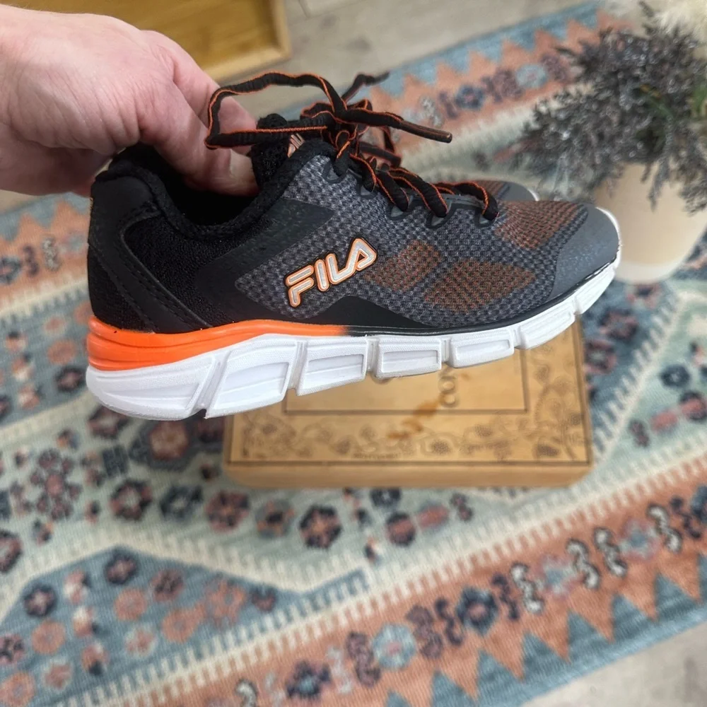 New Fila Exolize 2 Kids Sneakers Running Shoes Black Gray Orange Size 12T